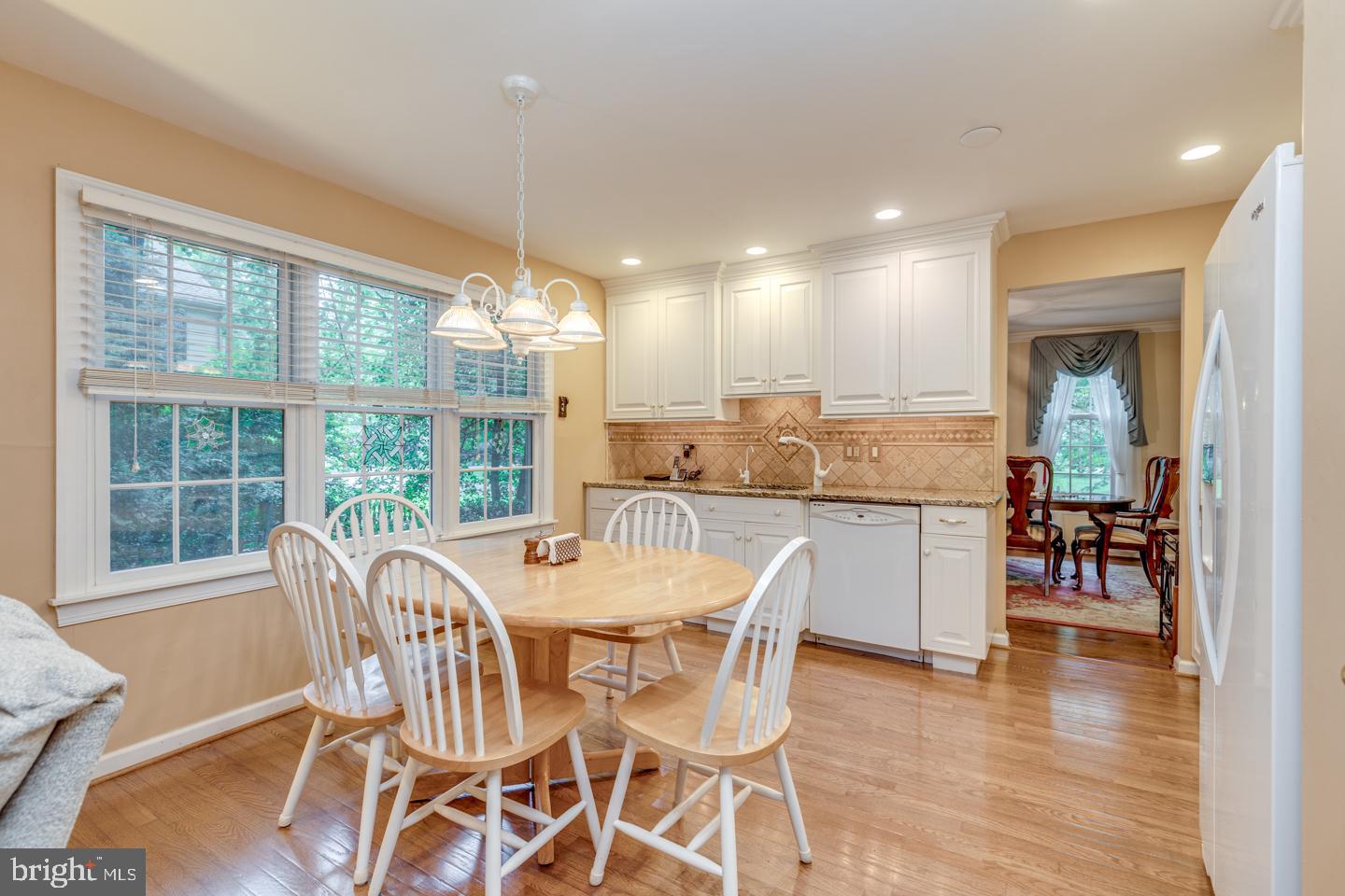 14 Dunbarton Road Cherry Hill, NJ 08003 - Photo 12 of 43 Eat in