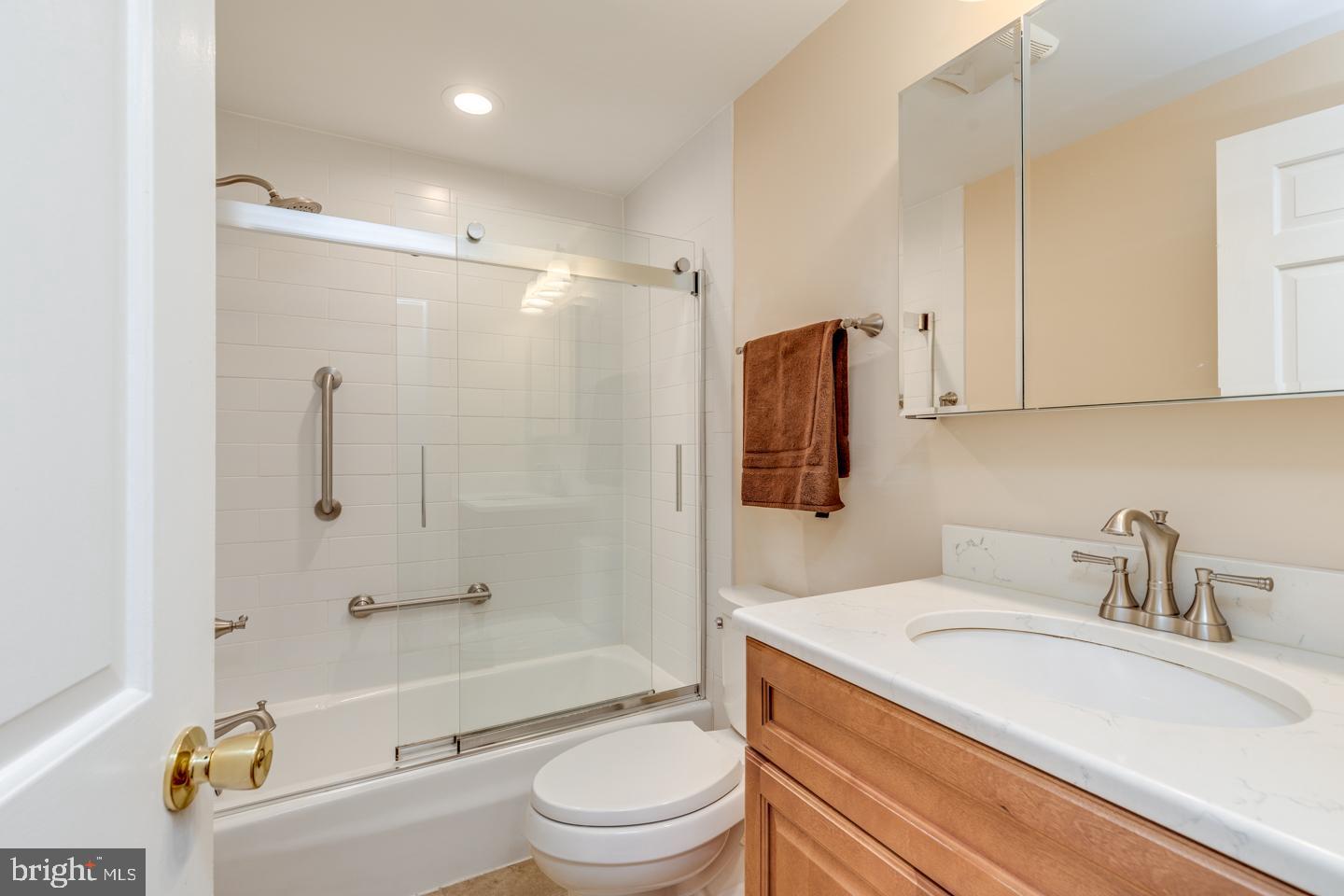14 Dunbarton Road Cherry Hill, NJ 08003 - Photo 21 of 43 Updated Main bath