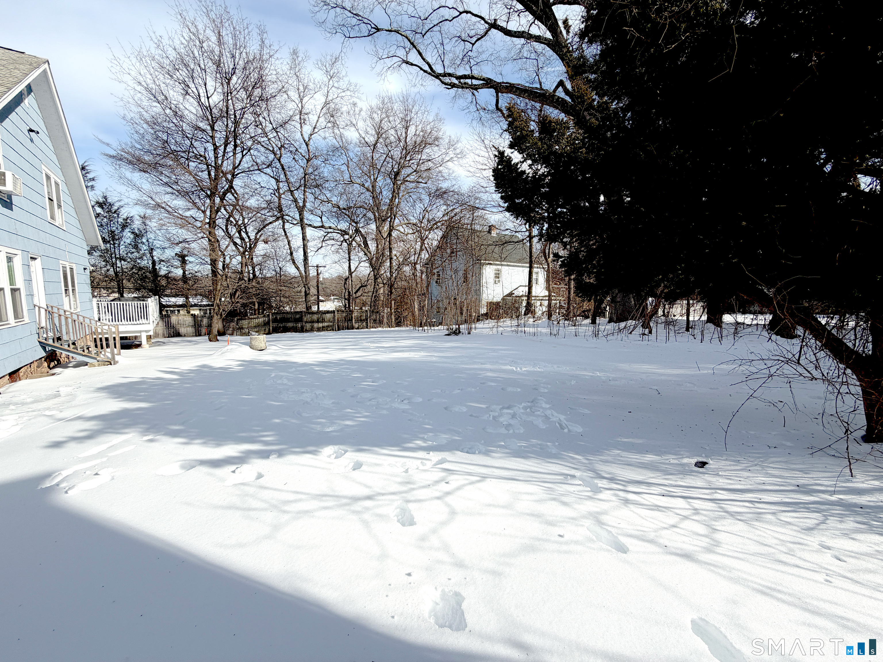 144 Toms Road Stamford, CT 06906 - Photo 5 of 6