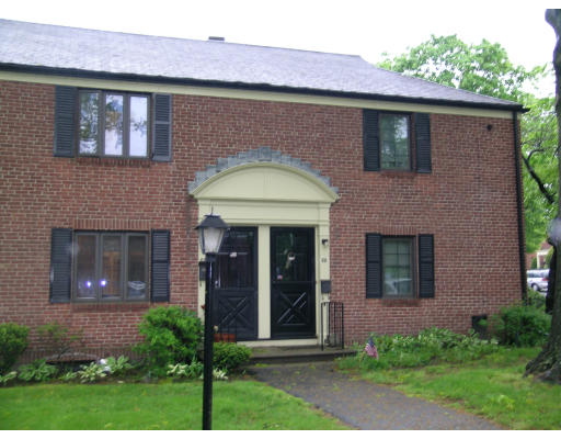 68 Pierce Road, Unit 101 Watertown, MA 02472 - Photo 1 of 1 Gallery Image 1