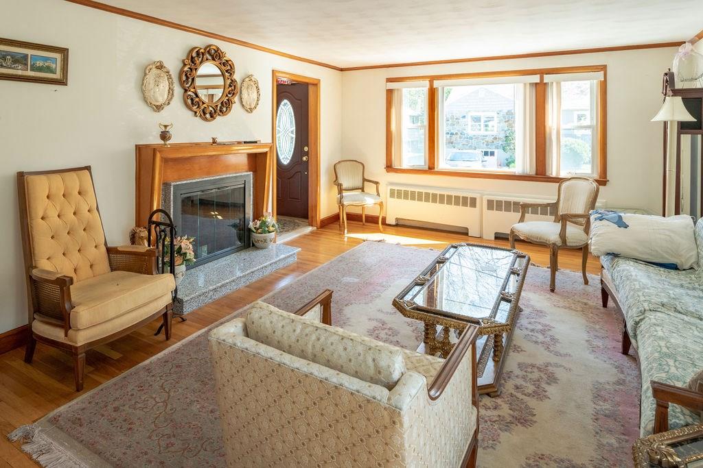 24 Kiernan Road Boston, MA 02132 - Photo 5 of 28 Gallery Image 5