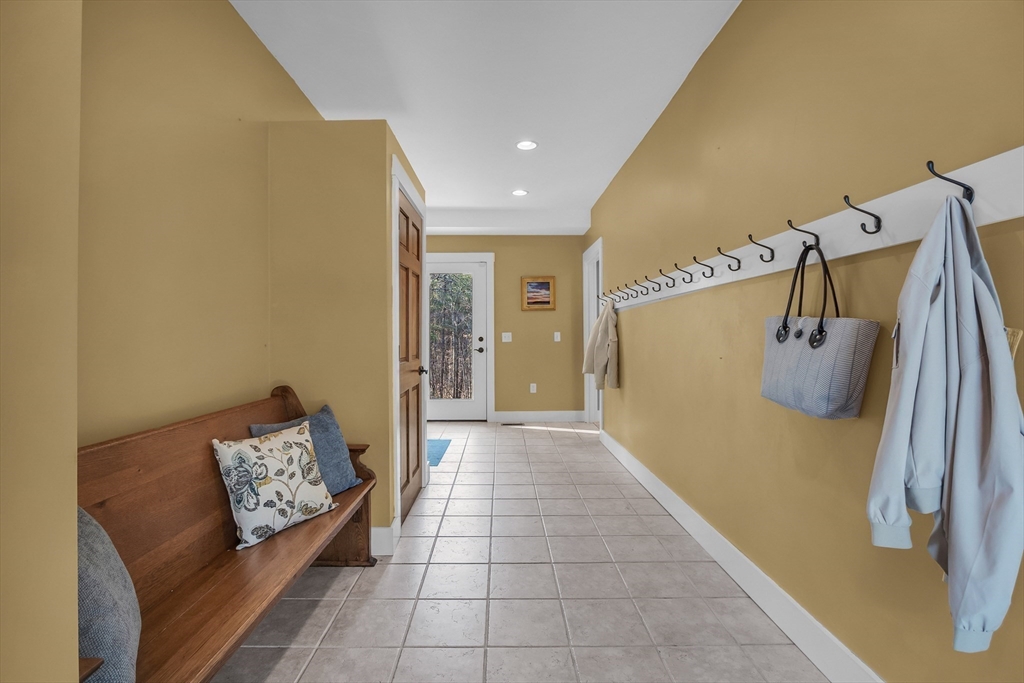 855 Brockelman Road Lancaster, MA 01523 - Photo 17 of 41 Gallery Image 17