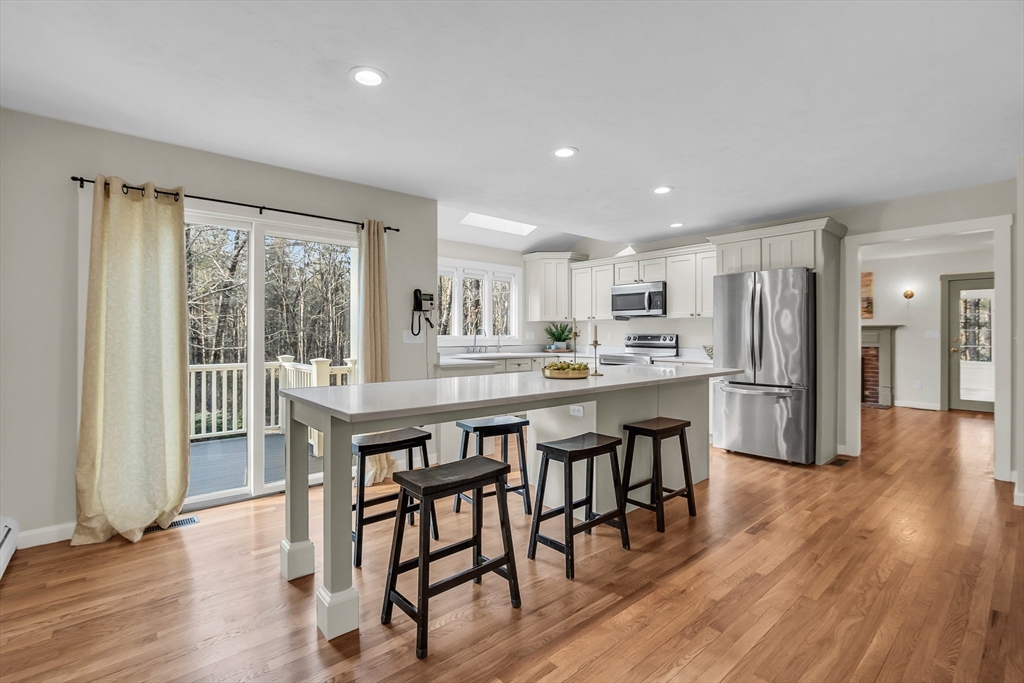 855 Brockelman Road Lancaster, MA 01523 - Photo 7 of 41 Gallery Image 7