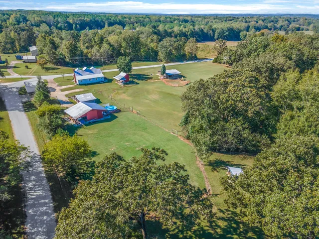 $389,400 | 705 Spanish Grove Road, Buena Vista, TN 38318