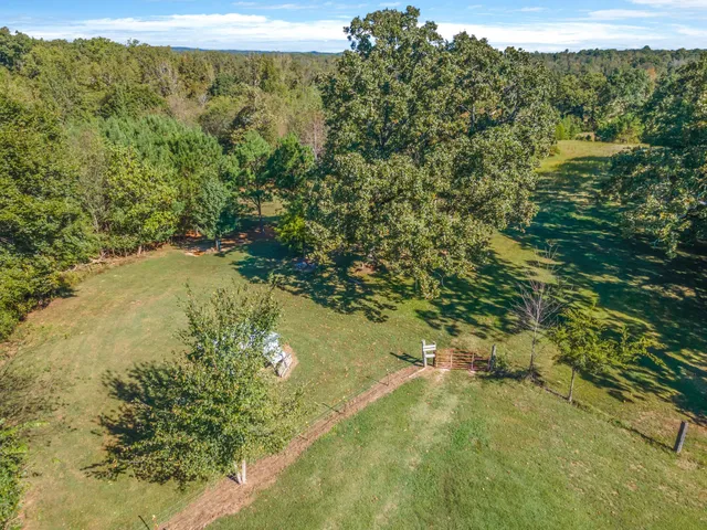 $389,400 | 705 Spanish Grove Road, Buena Vista, TN 38318