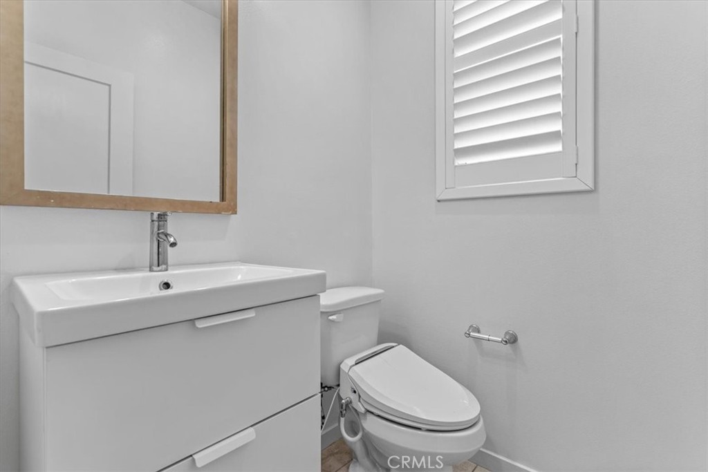 1821 Poppy Drive, Unit 5 Simi Valley, CA 93065 - Photo 21 of 39 Gallery Image 21
