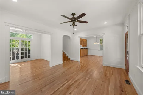 $1,050,000 | 3810 Dresden Street, Kensington, MD 20895