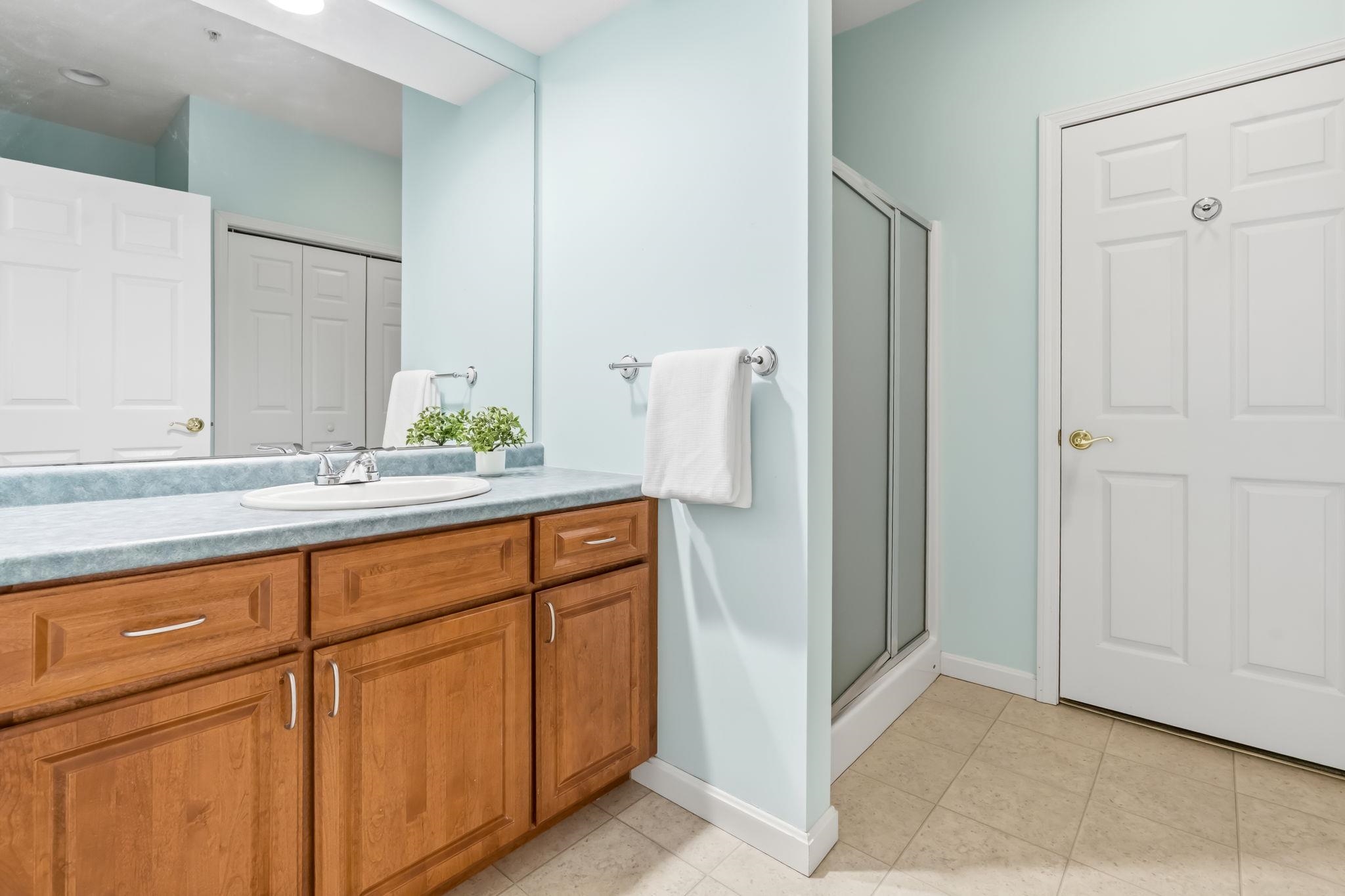 34 Mammoth Road, Unit 25 Hooksett, NH 03106 - Photo 26 of 55