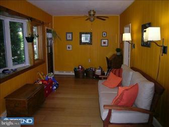 507 East Manoa Road Havertown, PA 19083 - Photo 4 of 6