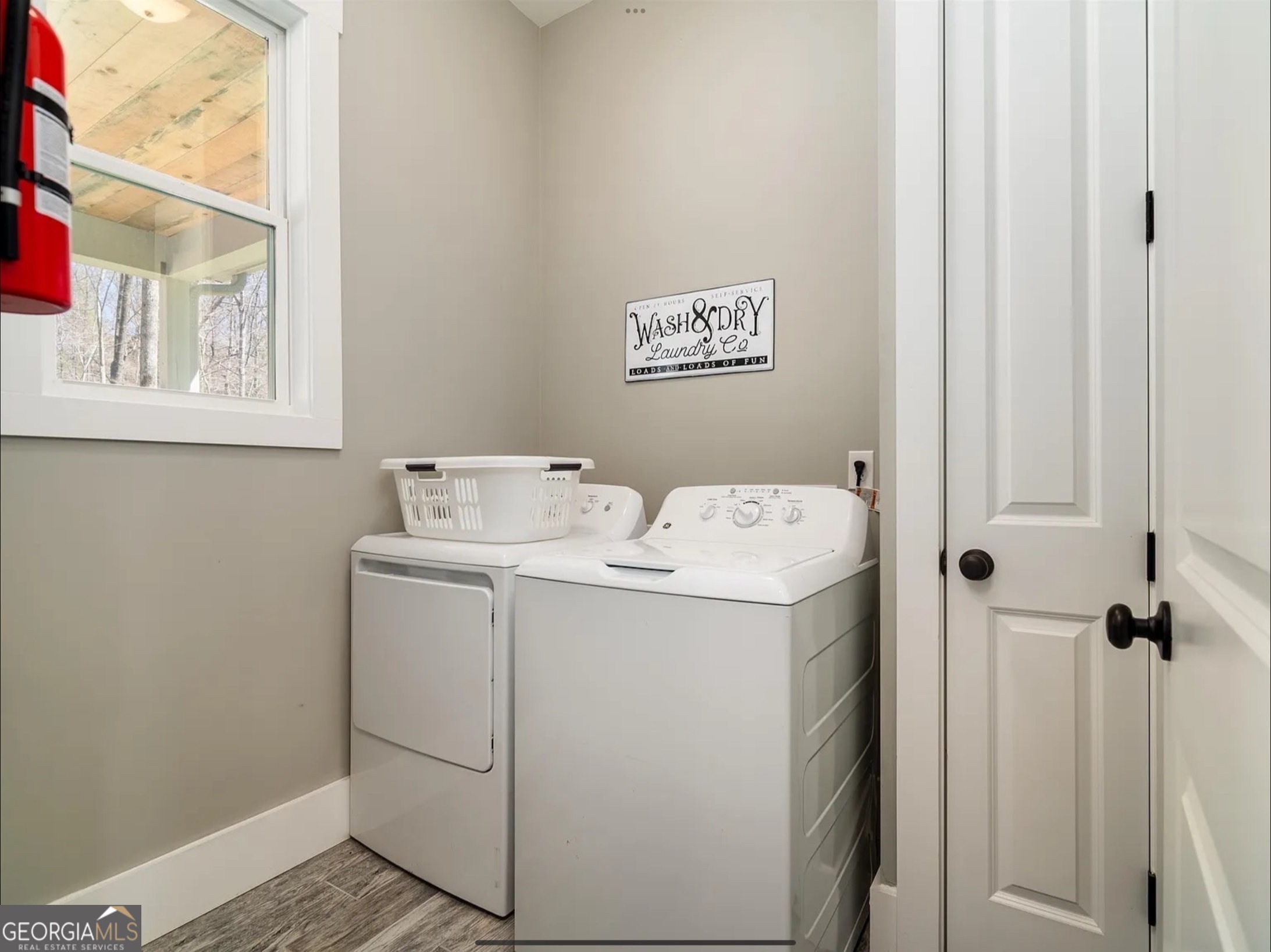 2119 Star Creek Road Morganton, GA 30560 - Photo 13 of 30 a utility room with dryer and washer