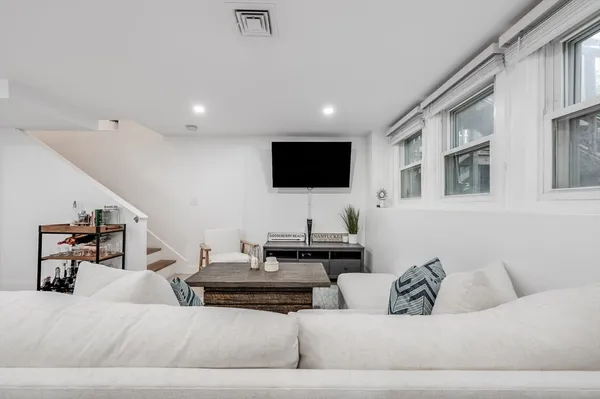 $875,000 | 261 Silver Street, Unit 1, Boston, MA 02127