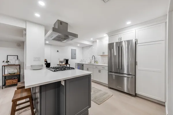 $875,000 | 261 Silver Street, Unit 1, Boston, MA 02127