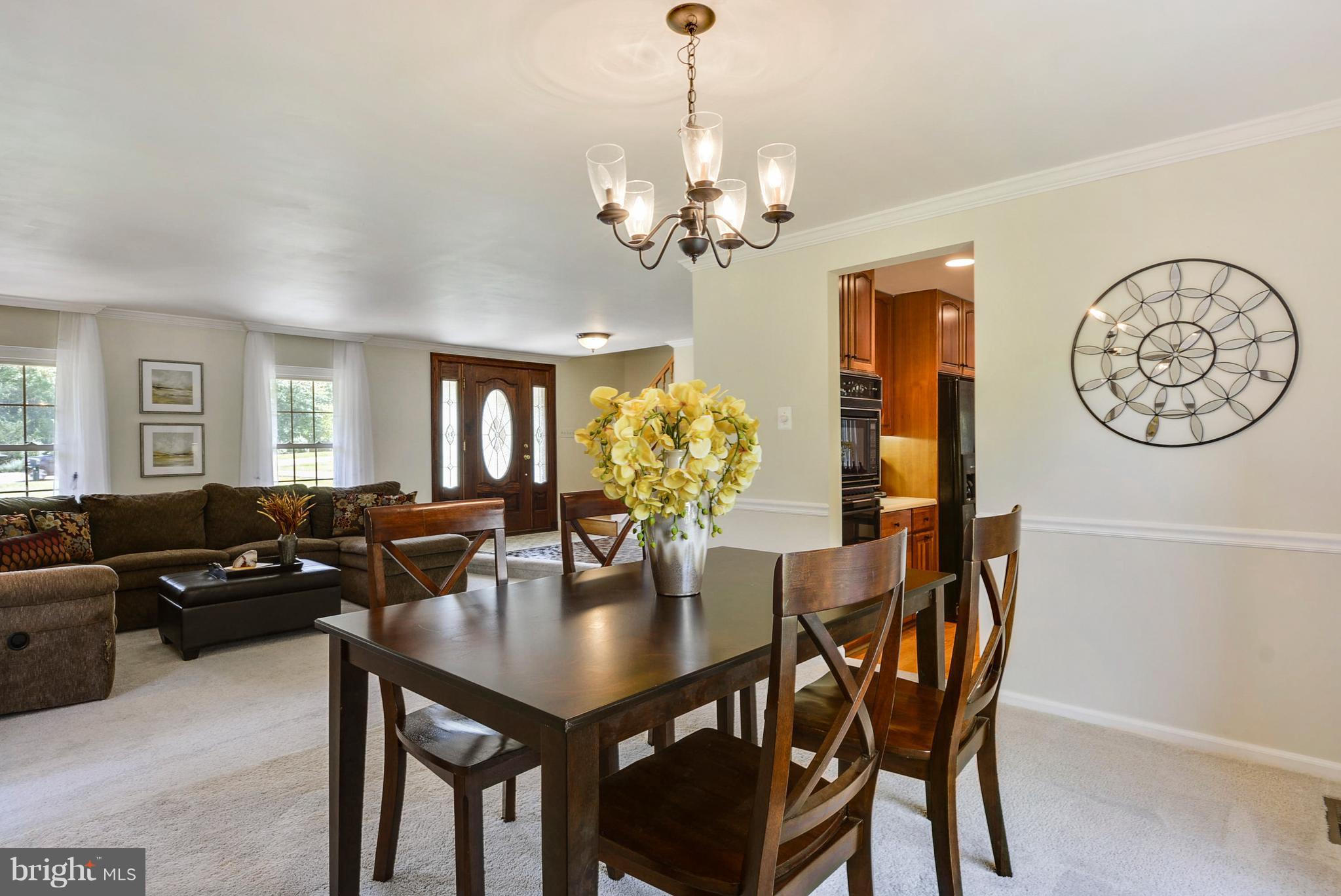 1024 Challedon Road Great Falls, VA 22066 - Photo 5 of 30 Dining Room