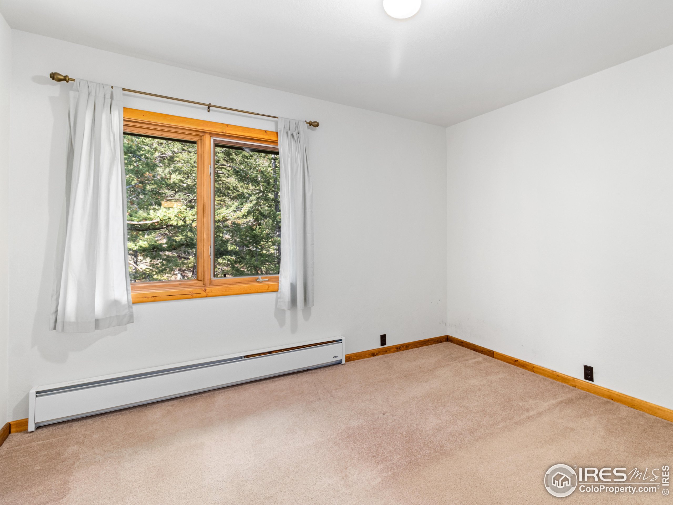 255 Apache Road Lyons, CO 80540 - Photo 20 of 33