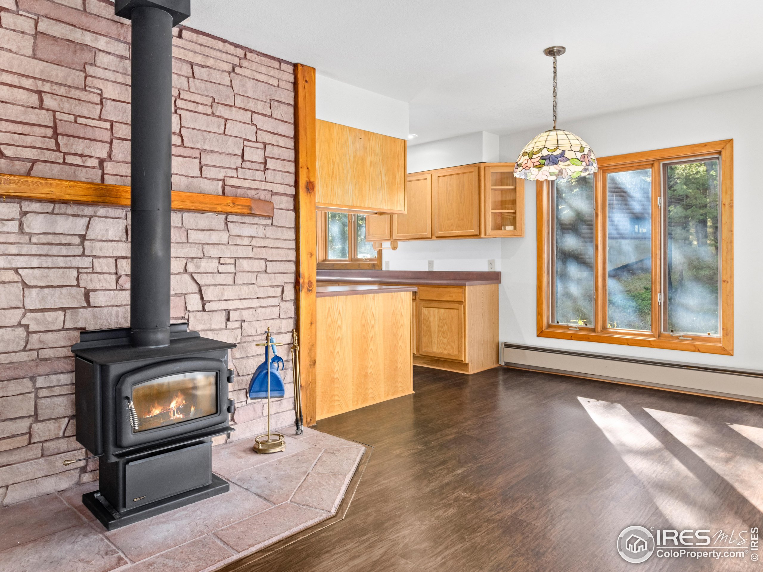 255 Apache Road Lyons, CO 80540 - Photo 9 of 33