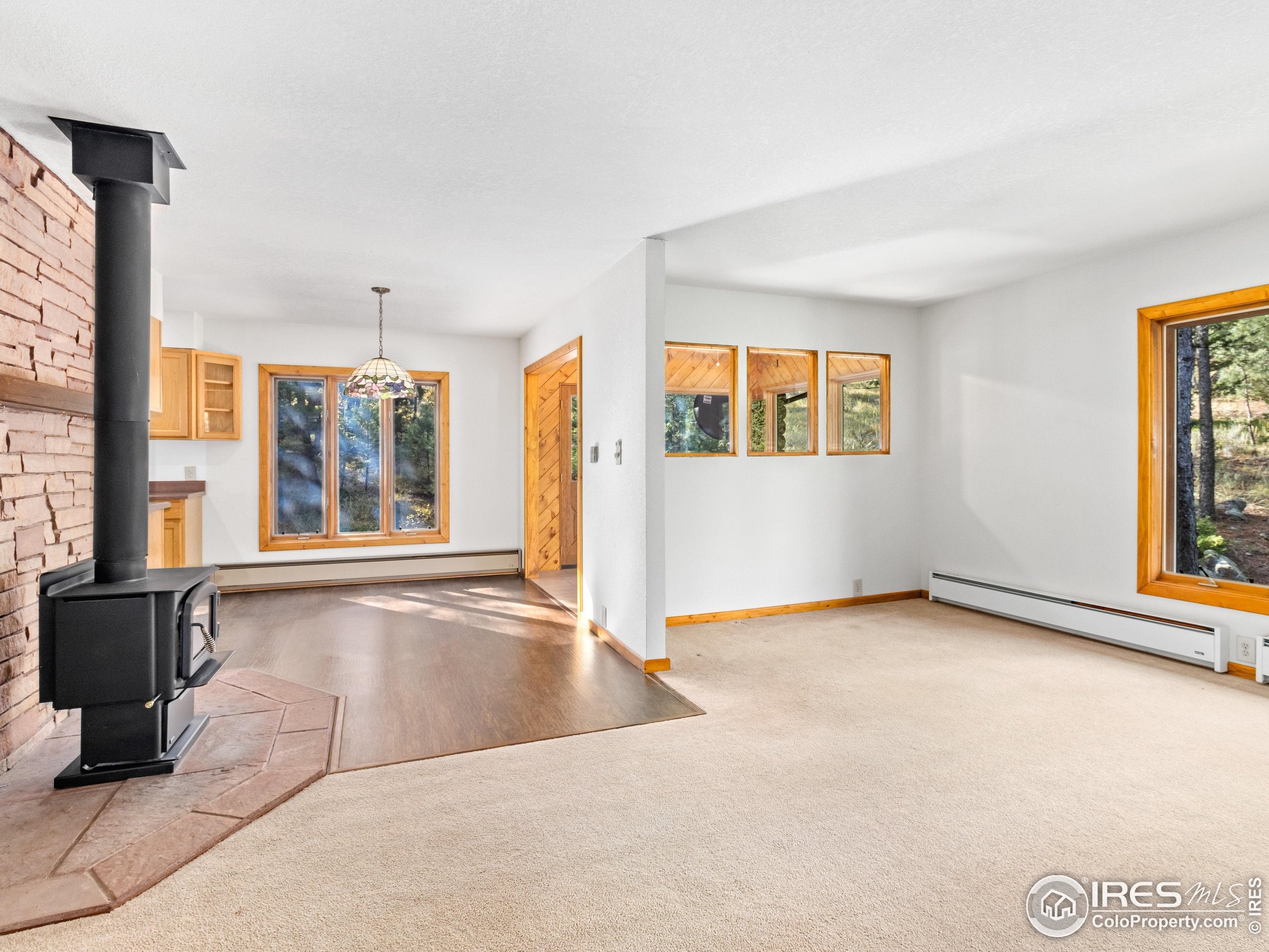 255 Apache Road Lyons, CO 80540 - Photo 10 of 33