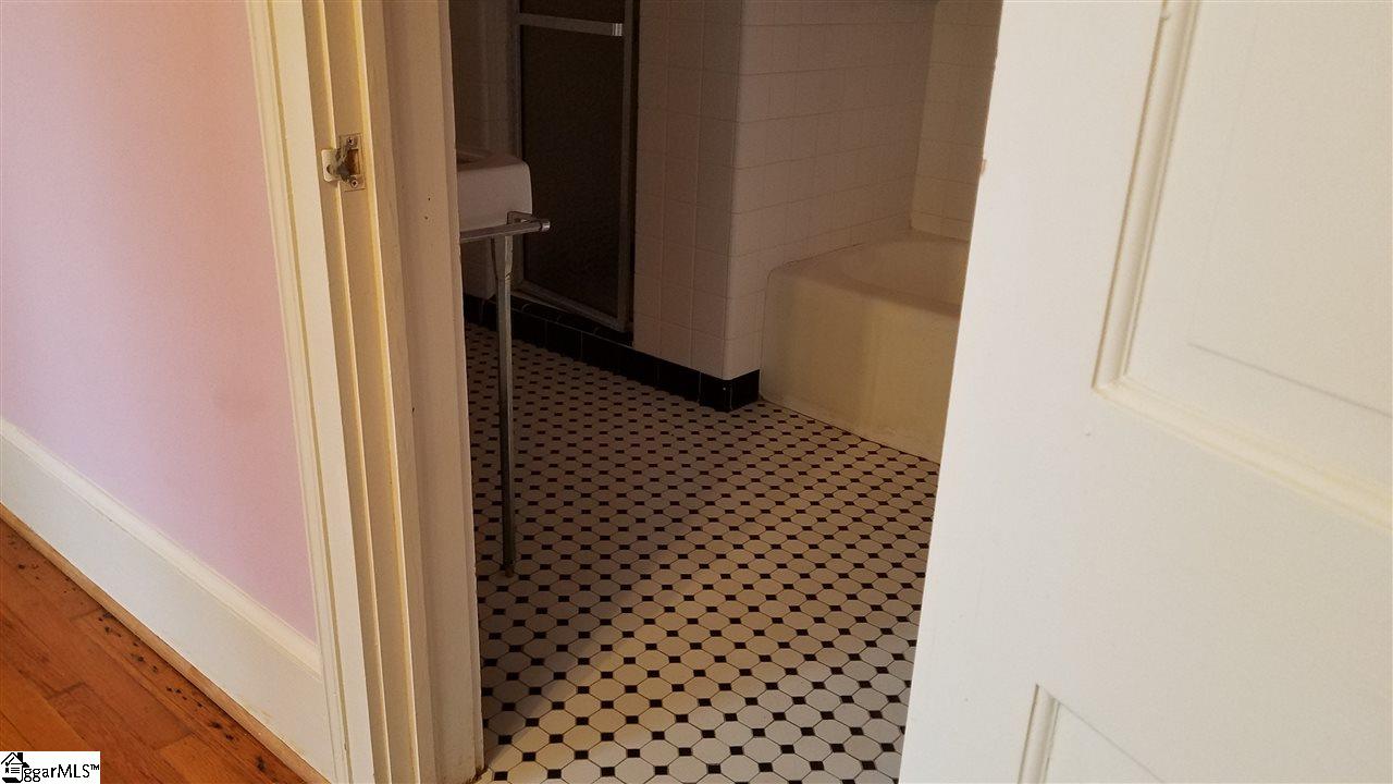1111 Agnew Road Starr, SC 29684 - Photo 12 of 17 Gallery Image 12