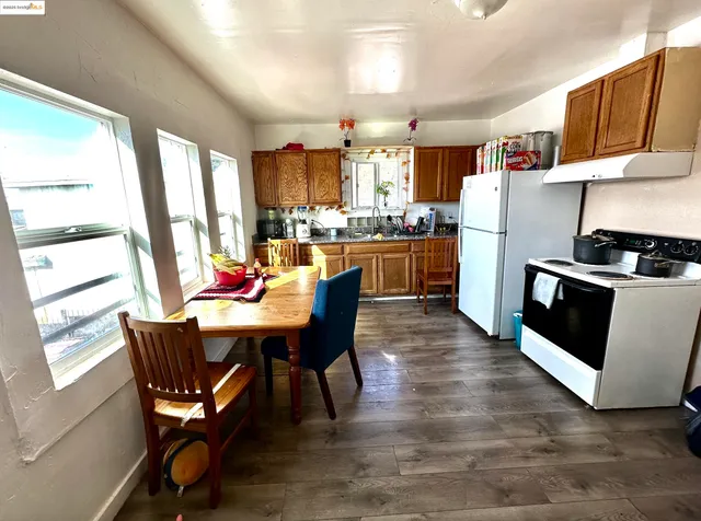 $895,000 | 8016 MacArthur Boulevard, Oakland, CA 94605