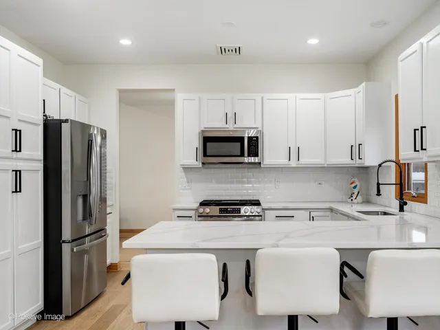 $549,000 | 359 Gilbert Drive, Wood Dale, IL 60191