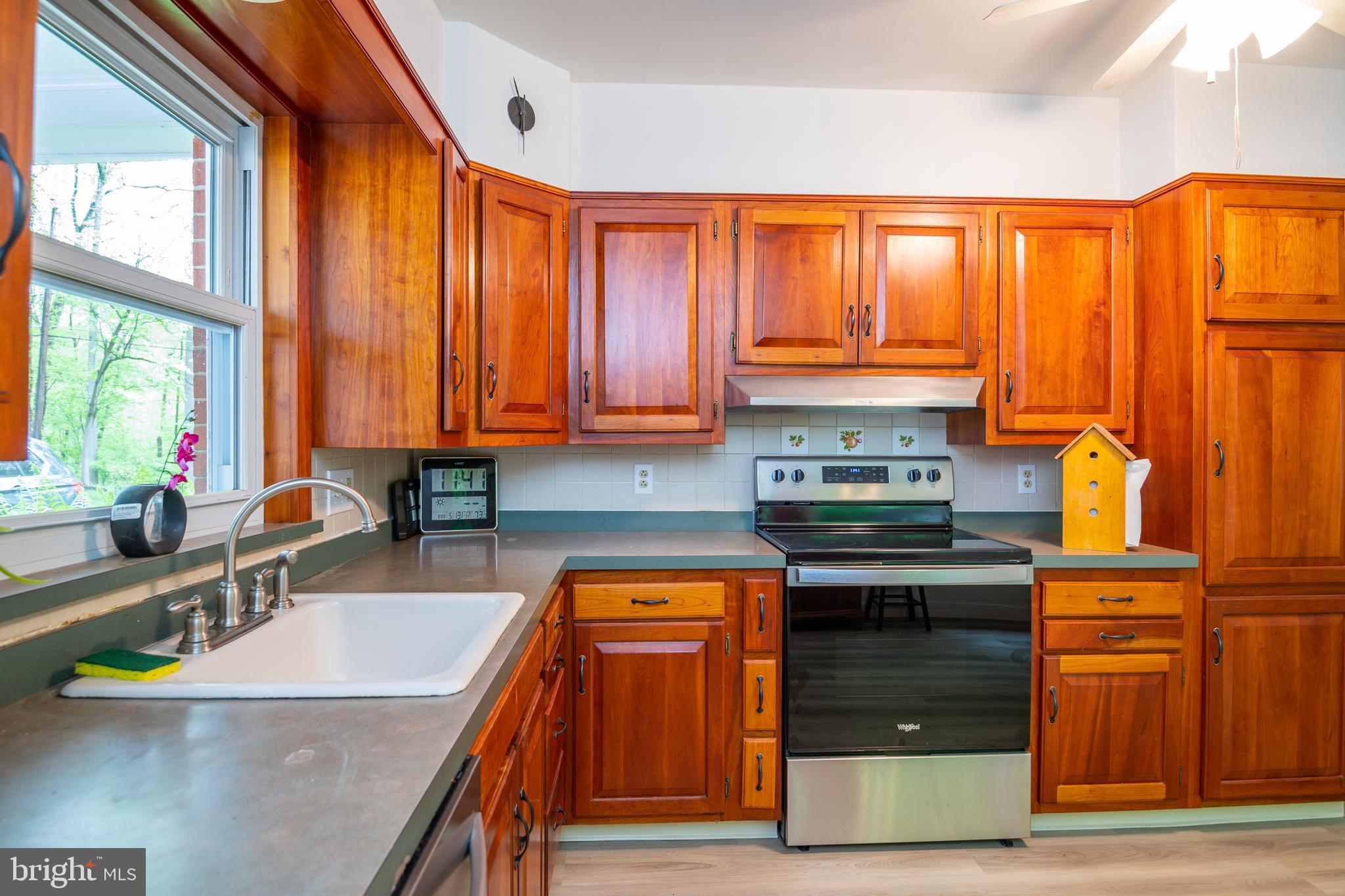 500 Church Lane Road Reading, PA 19606 - Photo 7 of 34