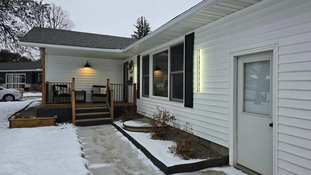 $290,000 | 1114 Bruce Circle, Marshall, MN 56258
