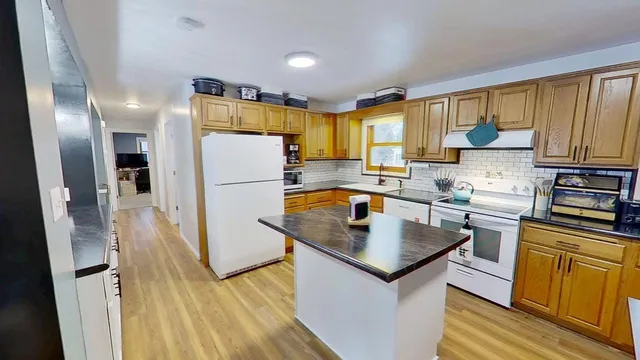 $290,000 | 1114 Bruce Circle, Marshall, MN 56258