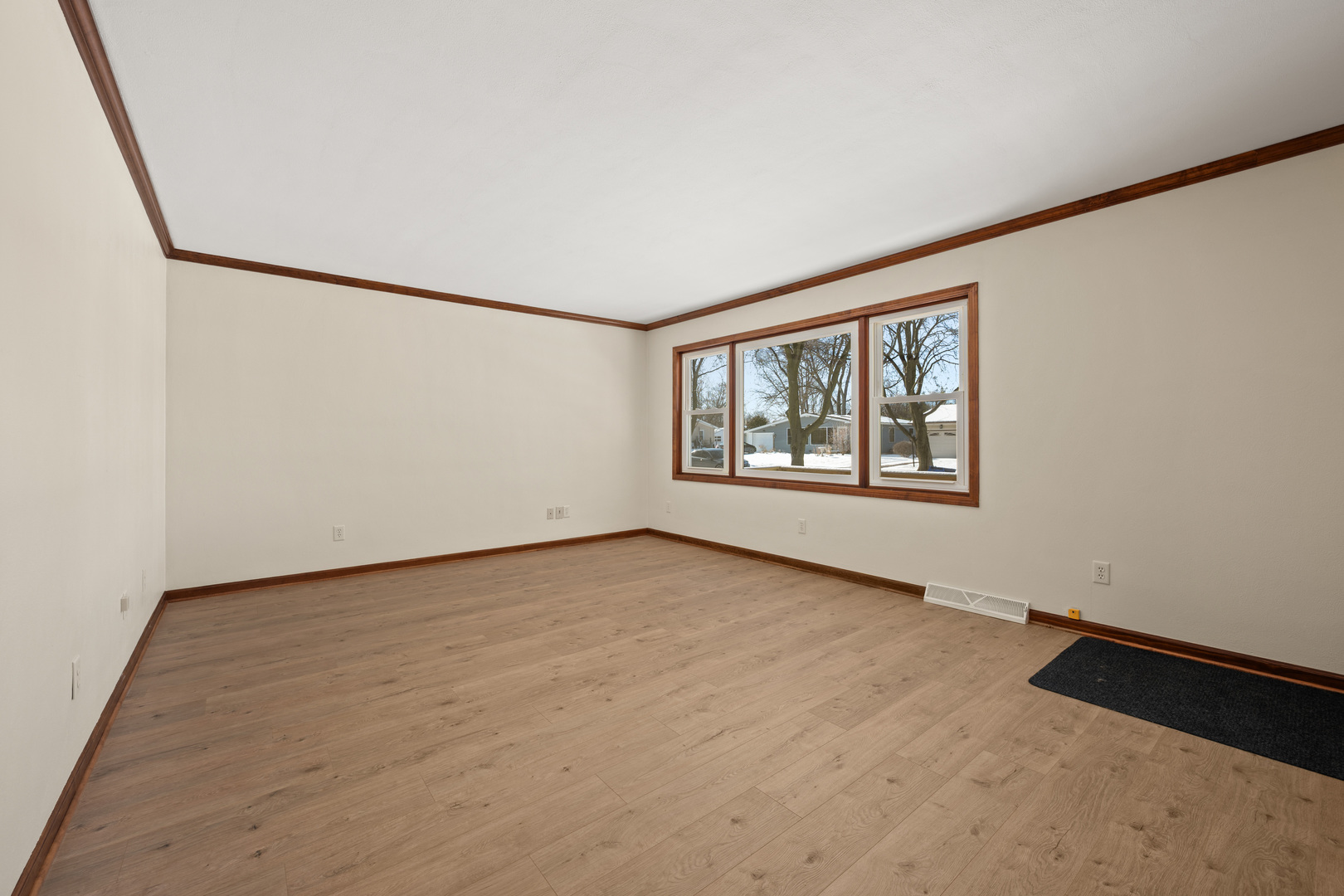 1118 Holmes Place DeKalb, IL 60115 - Photo 4 of 25