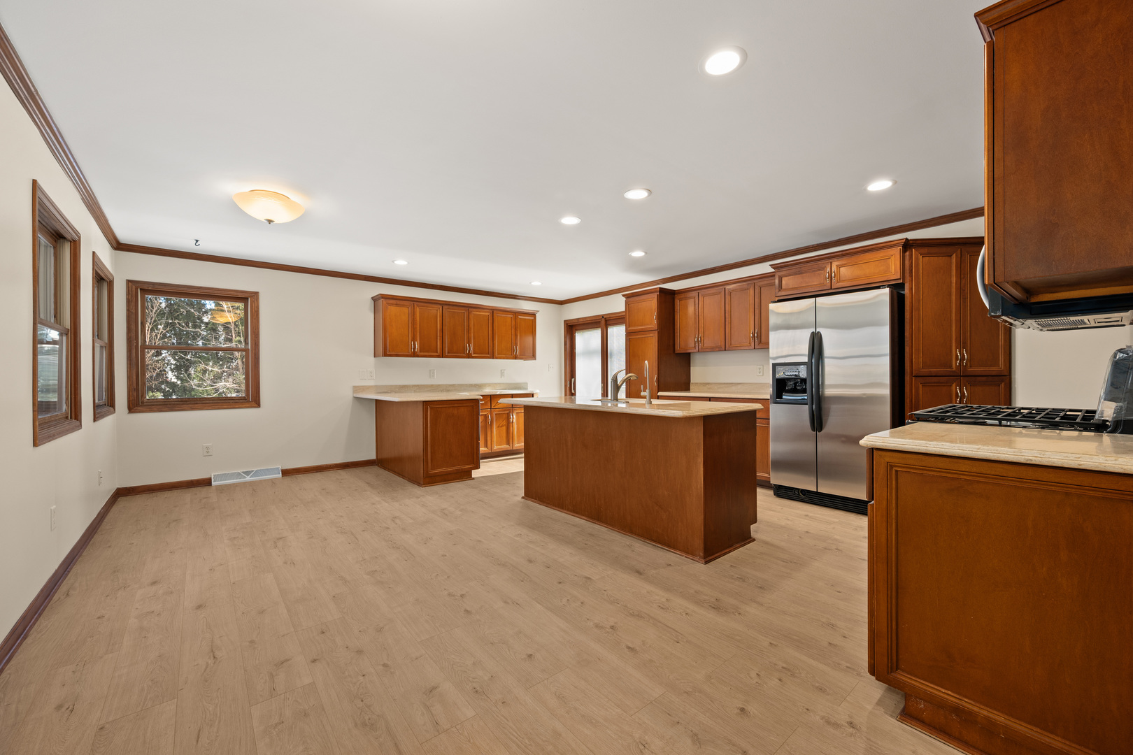 1118 Holmes Place DeKalb, IL 60115 - Photo 6 of 25