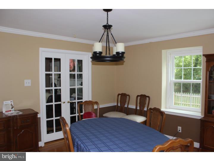 417 Highland Road Pottstown, PA 19464 - Photo 9 of 20 Dining Room