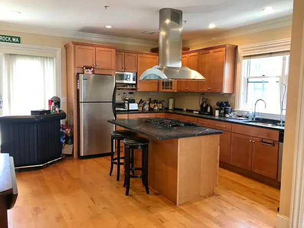 $4,495 | 360-362 Dorchester Street, Unit 3, Boston, MA 02127