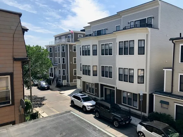 $4,495 | 360-362 Dorchester Street, Unit 3, Boston, MA 02127