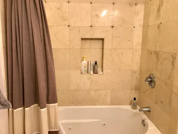 $4,495 | 360-362 Dorchester Street, Unit 3, Boston, MA 02127