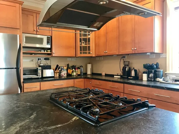 $4,495 | 360-362 Dorchester Street, Unit 3, Boston, MA 02127