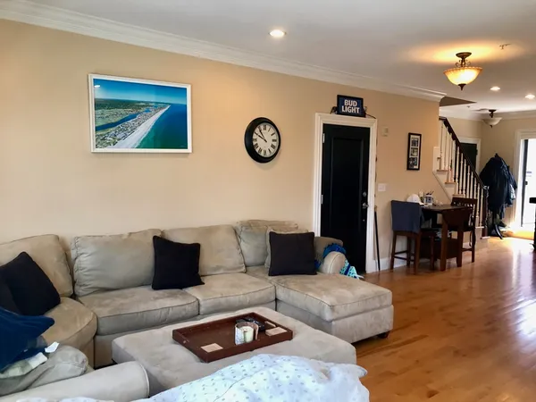 $4,495 | 360-362 Dorchester Street, Unit 3, Boston, MA 02127
