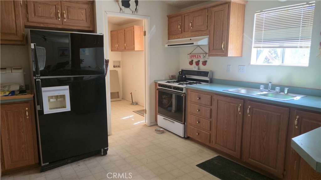 59441 Burnt Valley Road Anza, CA 92539 - Photo 10 of 52 Kitchen