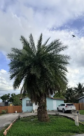 $299,000 | 208 Northwest Avenue H Place, Belle Glade, FL 33430