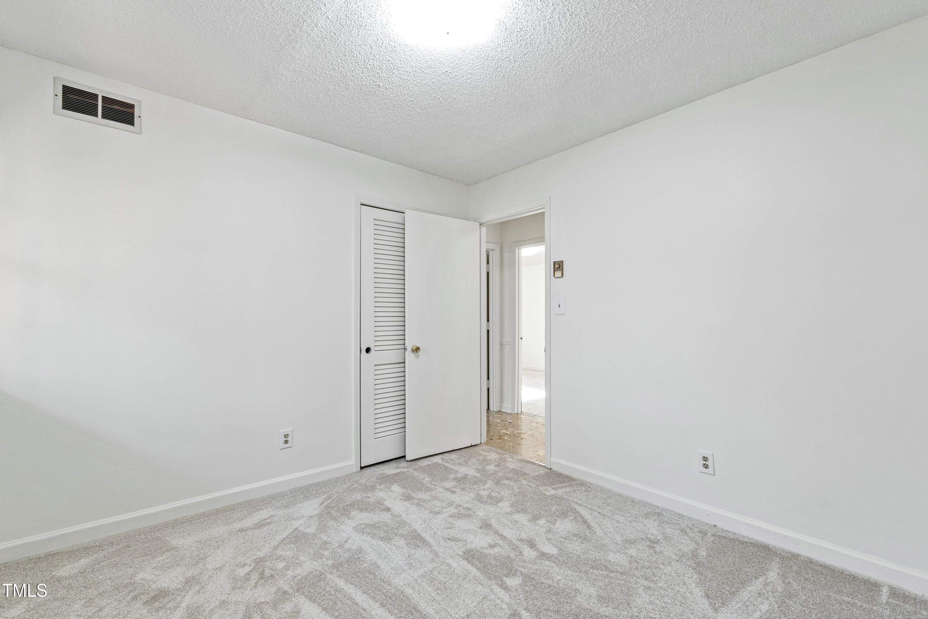 4521 Connell Drive Raleigh, NC 27612 - Photo 38 of 43 tempImageaaJtpt
