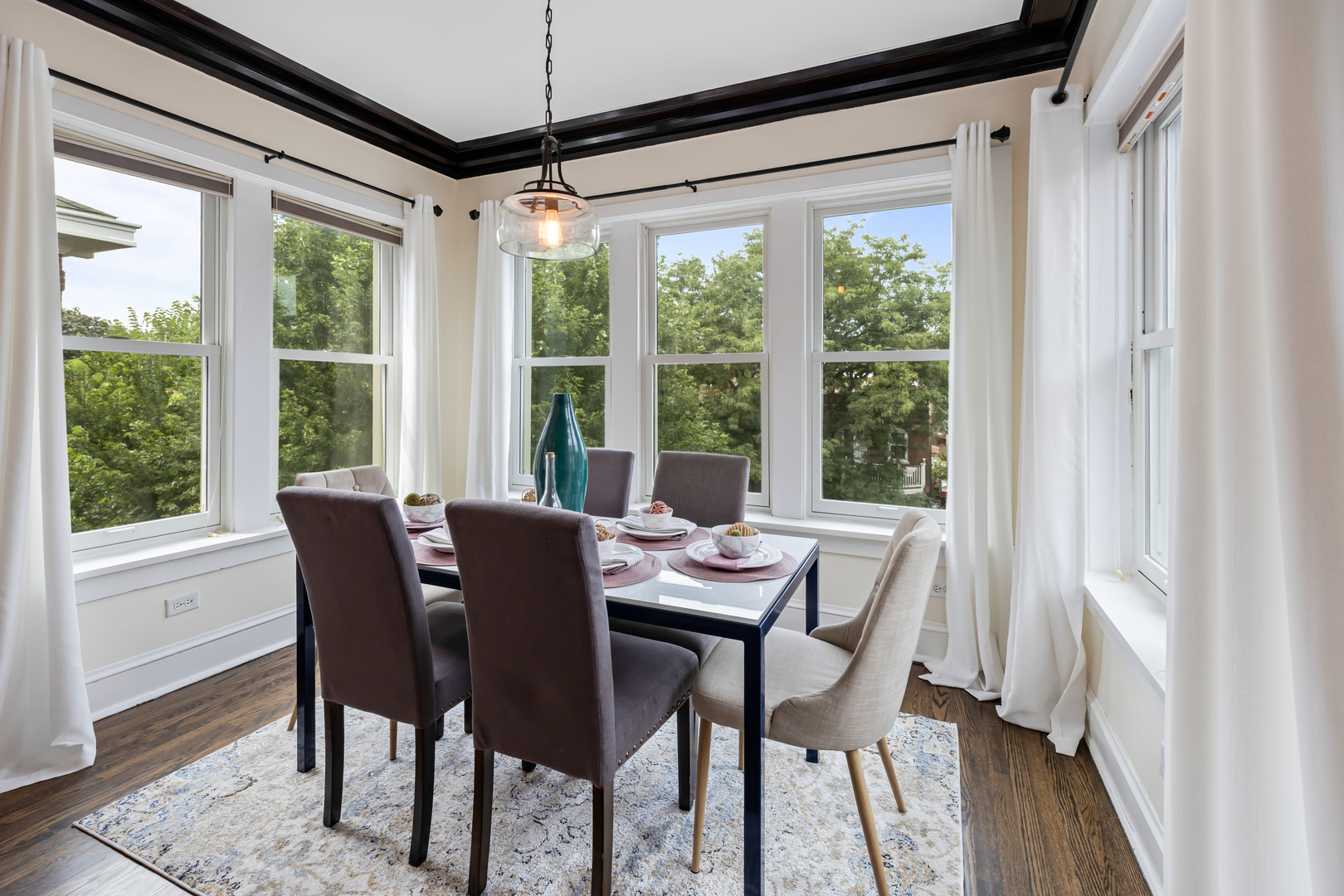 1621 West Rascher Avenue, Unit 3 Chicago, IL 60640 - Photo 5 of 22 Gallery Image 5