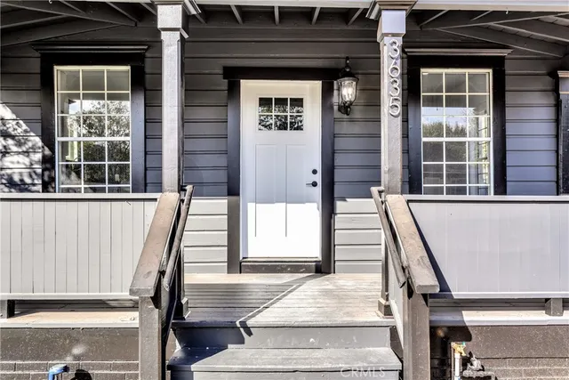 $3,200 | 3635 Locust Street, Riverside, CA 92501