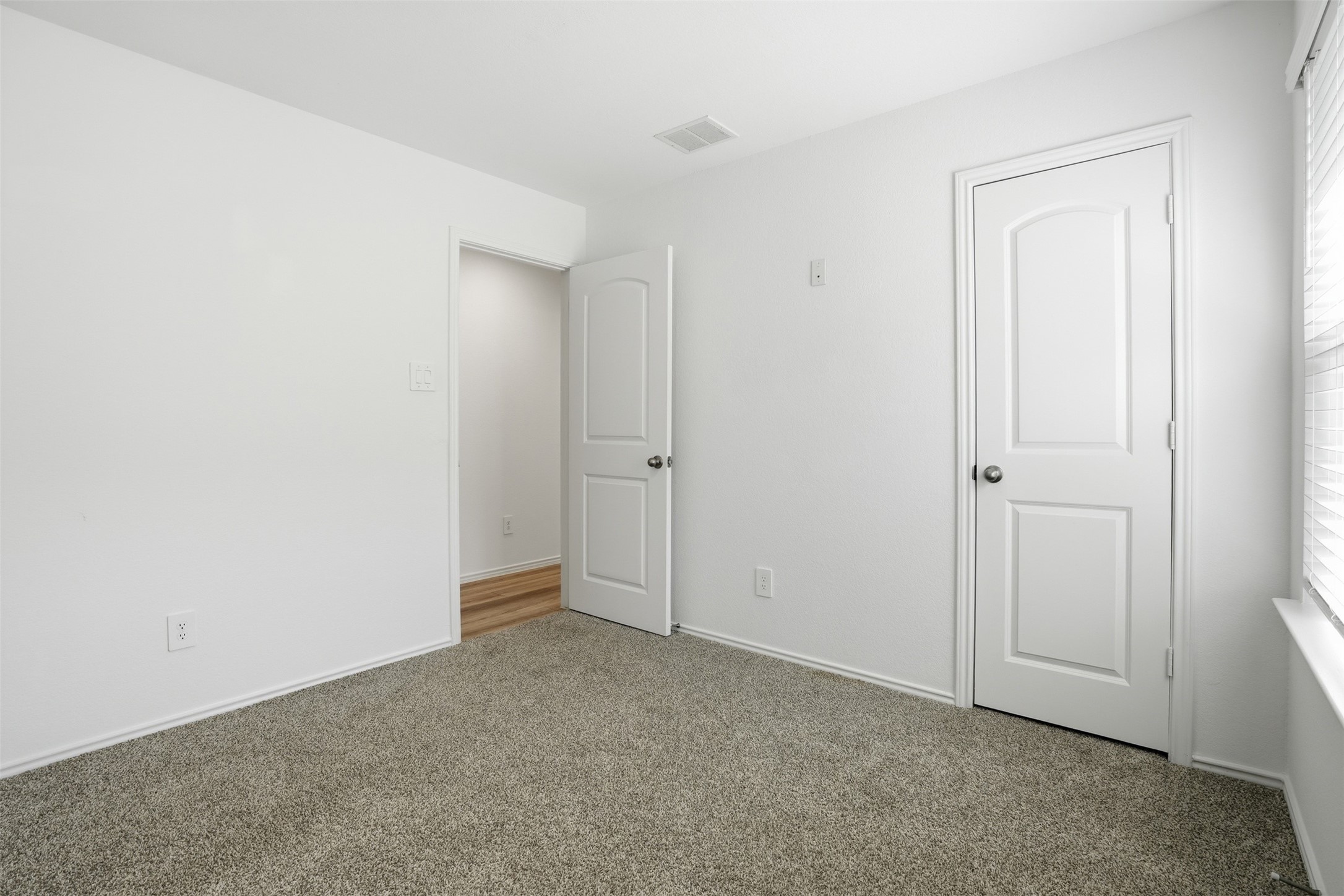 12214 Ridge River Lane Houston, TX 77067 - Photo 17 of 21 an empty room with closet area