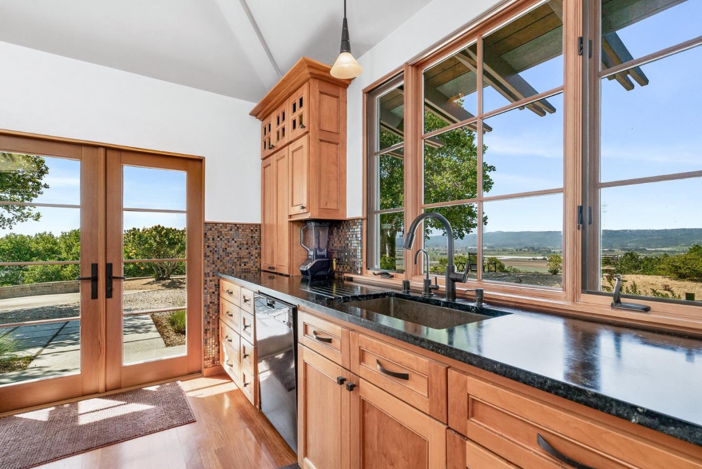 1205 Eagle Hill Road Watsonville, CA 95076 - Photo 20 of 94