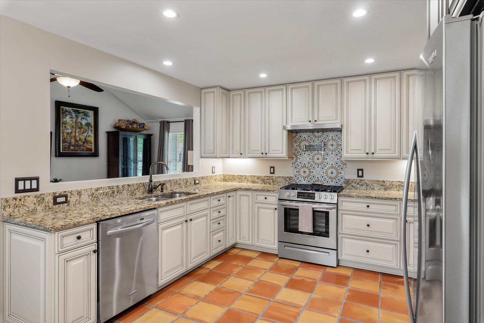 1511 Wakendaw Road Mount Pleasant, SC 29464 - Photo 11 of 40 11-1511 Wakendaw_i_Lowcountry_Exposure-1