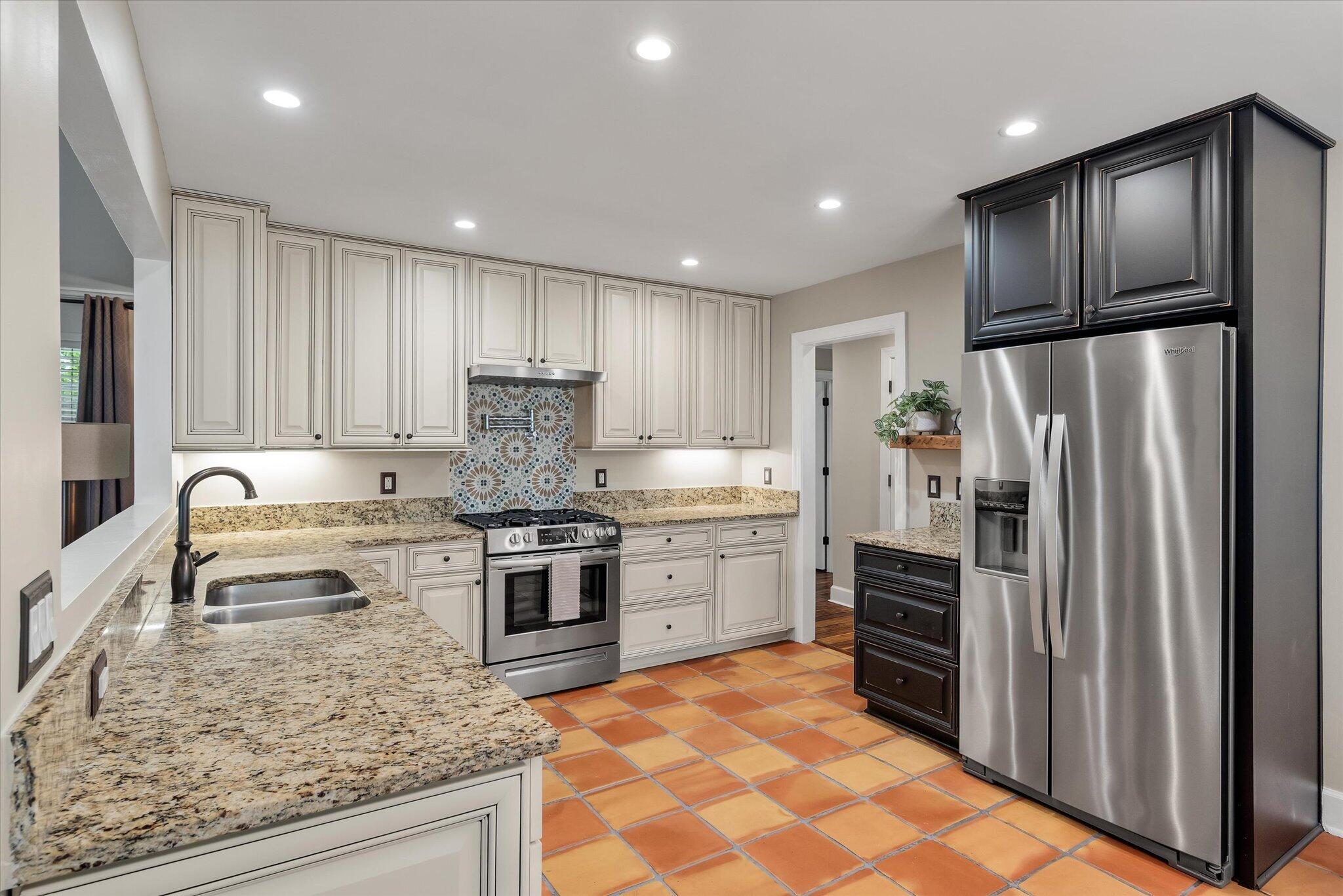 1511 Wakendaw Road Mount Pleasant, SC 29464 - Photo 13 of 40 14-1511 Wakendaw_i_Lowcountry_Exposure-1