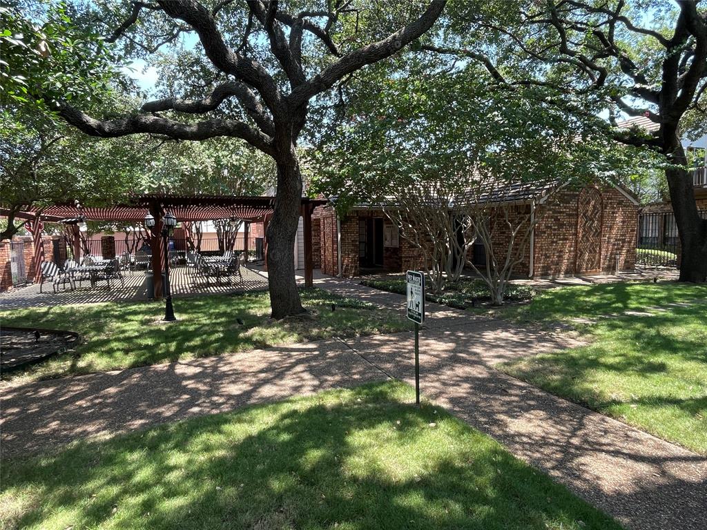 17060 Upper Bay Road Addison, TX 75001 - Photo 37 of 40 Community clubhouse and courtyard