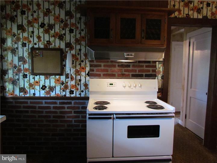 120 North Allentown Road Green Lane, PA 18054 - Photo 3 of 25 Gallery Image 3