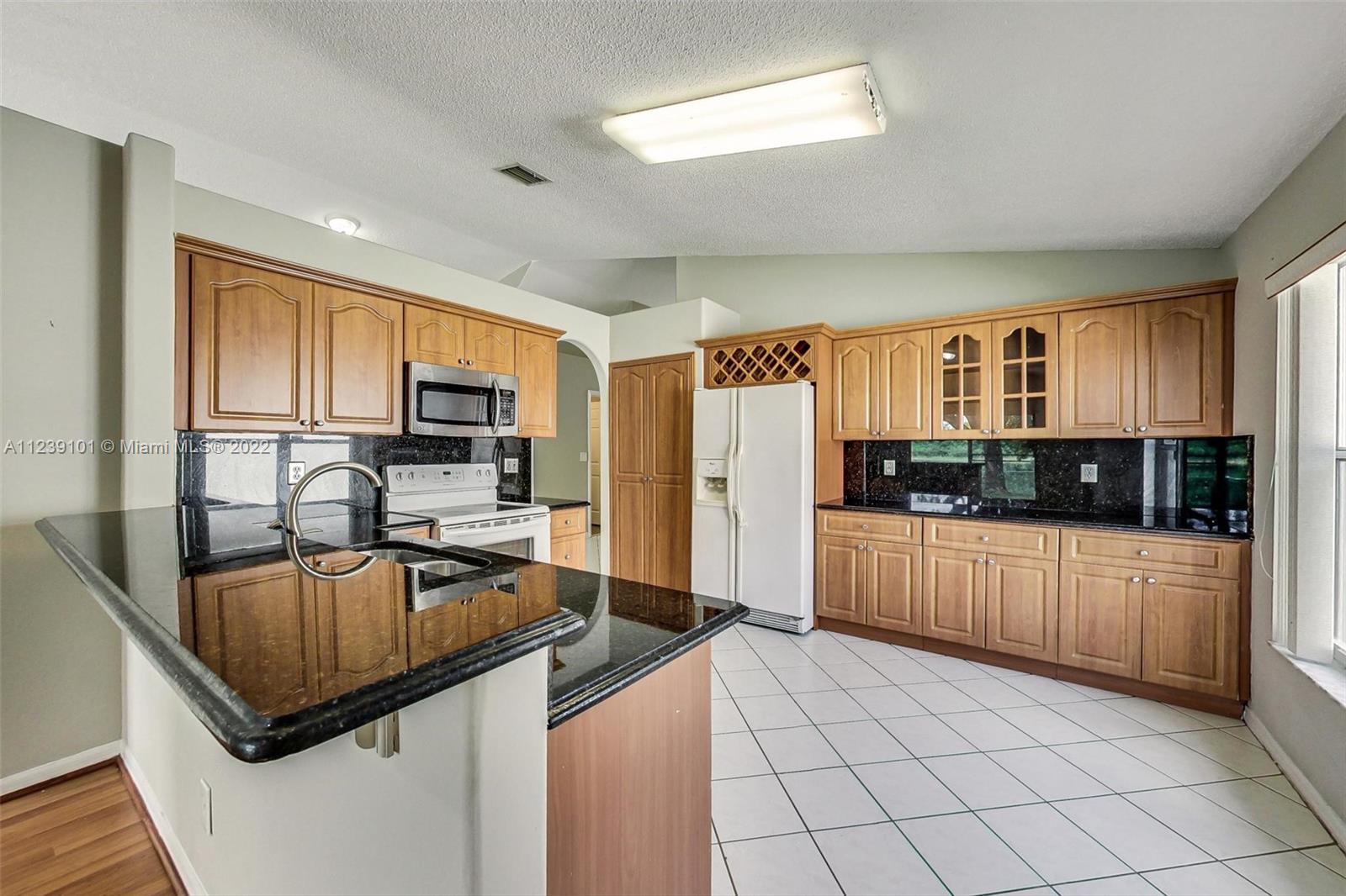 Silver Lakes Miramar, FL 33029 - Photo 13 of 38