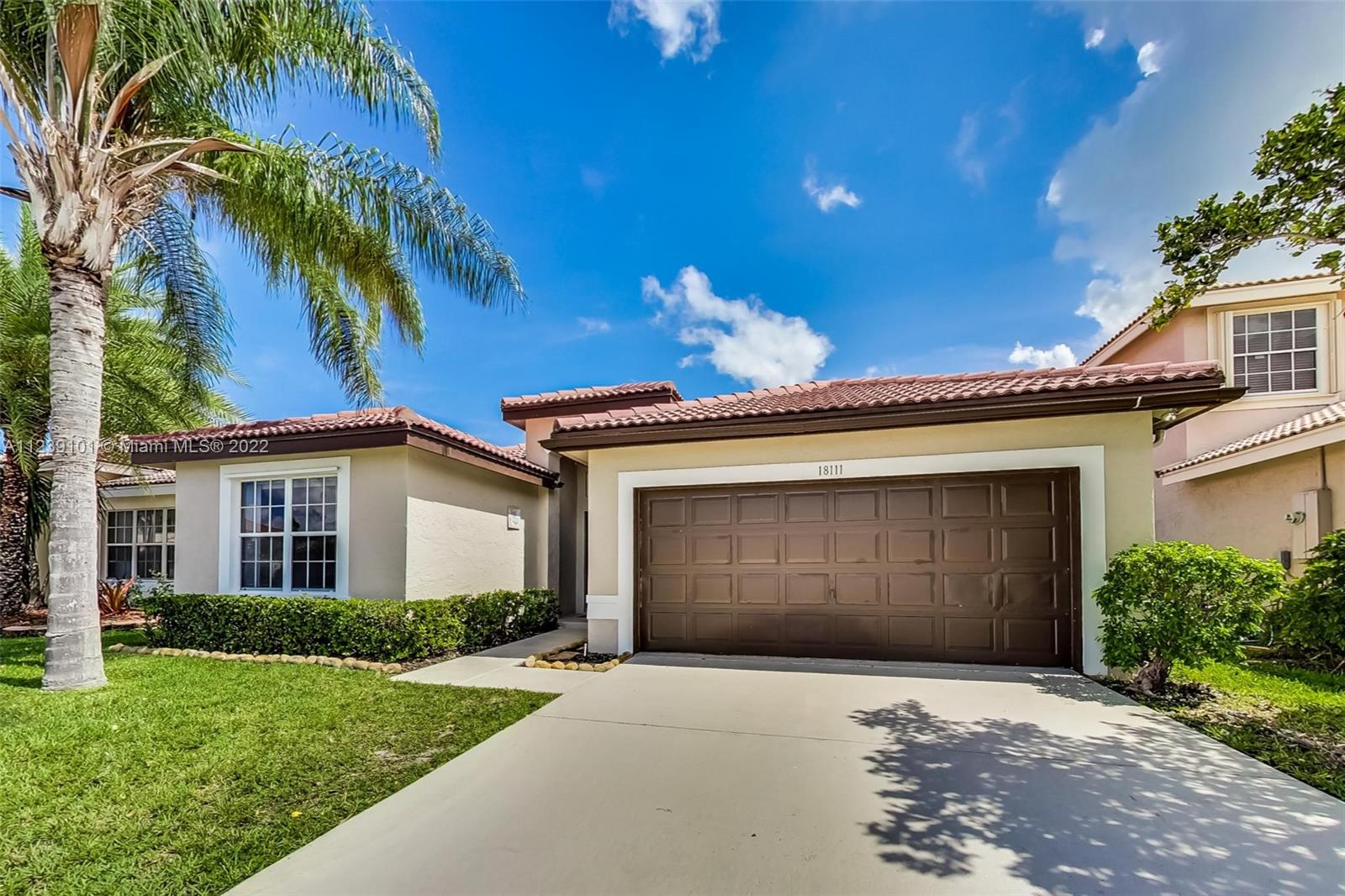 Silver Lakes Miramar, FL 33029 - Photo 2 of 38