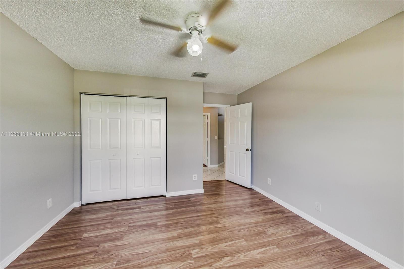 Silver Lakes Miramar, FL 33029 - Photo 25 of 38