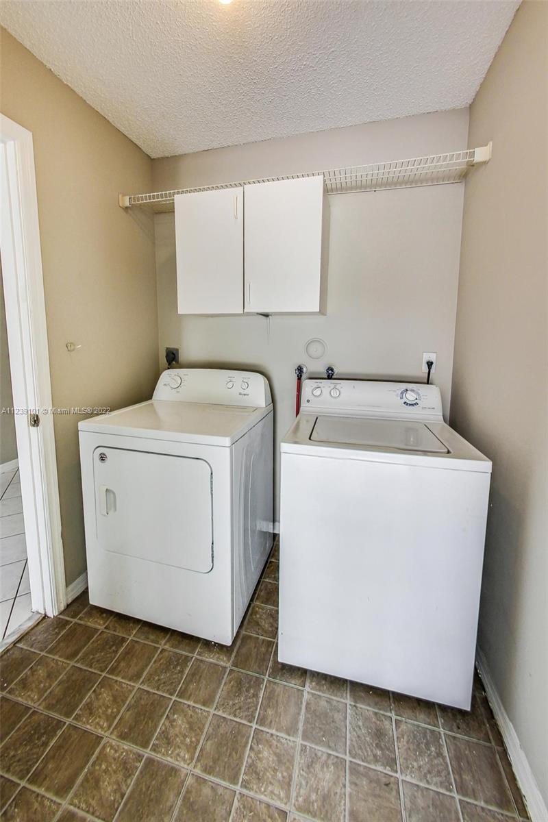 Silver Lakes Miramar, FL 33029 - Photo 30 of 38