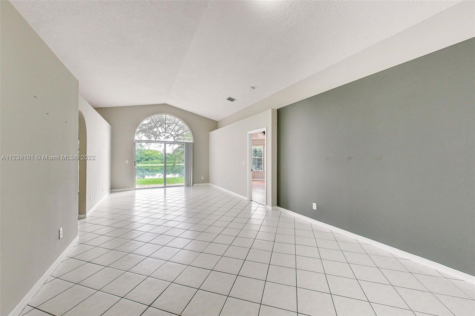 Silver Lakes Miramar, FL 33029 - Photo 7 of 38